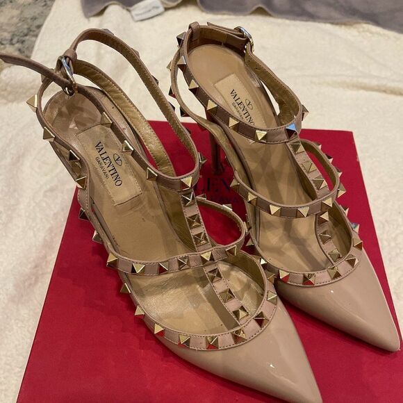 Valentino Garavani rockstud pump - Picture 1 of 7